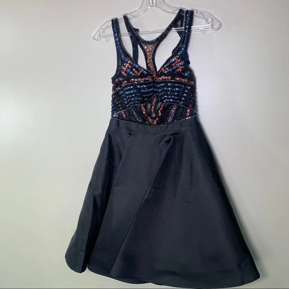 *NEW WITH TAGS* Beaded bodice flare skirt dress, Clarisse brand size 0 - Picture 11 of 15